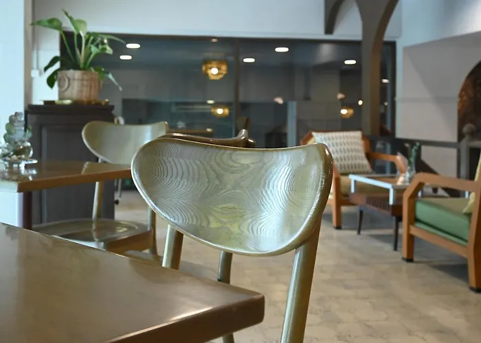 Hotel The Krungkasem Srikrung 3*