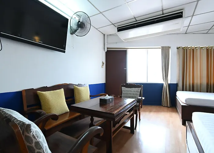The Krungkasem Srikrung Hotel 3*