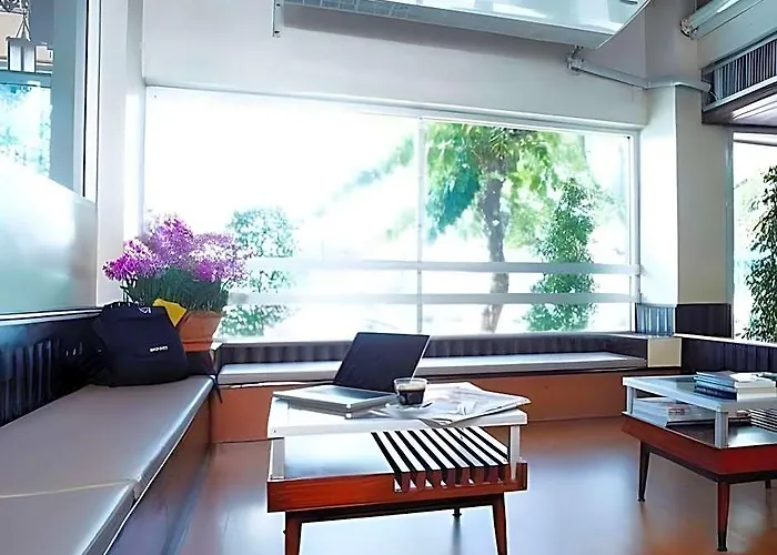 The Krungkasem Srikrung Hotel