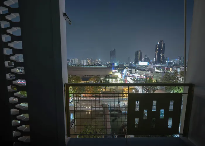 The Krungkasem Srikrung Hotel 3*